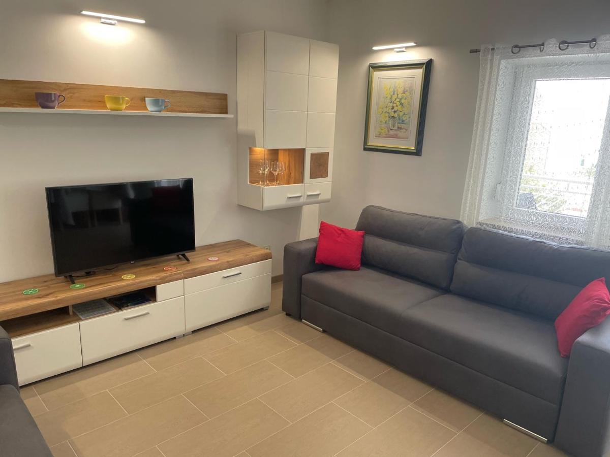 Lory Apartmani Dramalj Bagian luar foto