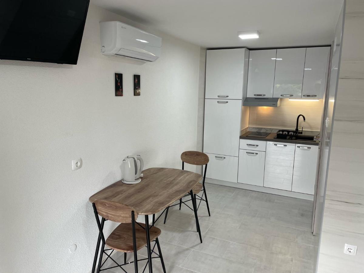 Lory Apartmani Dramalj Bagian luar foto