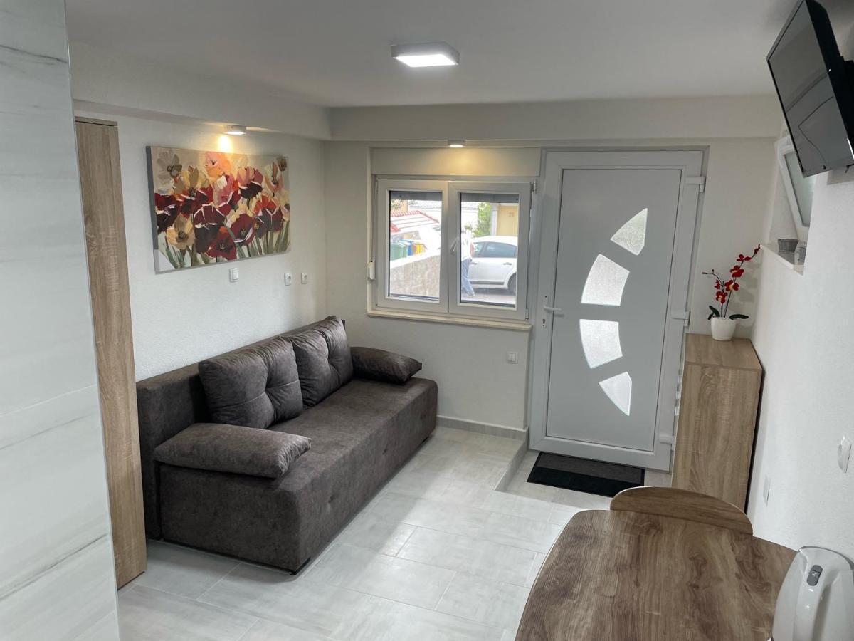 Lory Apartmani Dramalj Bagian luar foto