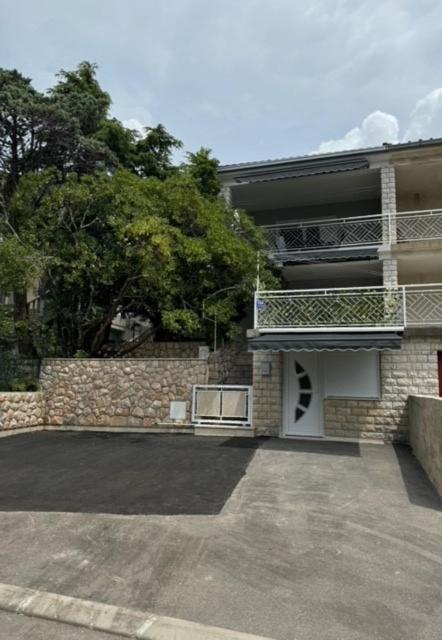 Lory Apartmani Dramalj Bagian luar foto
