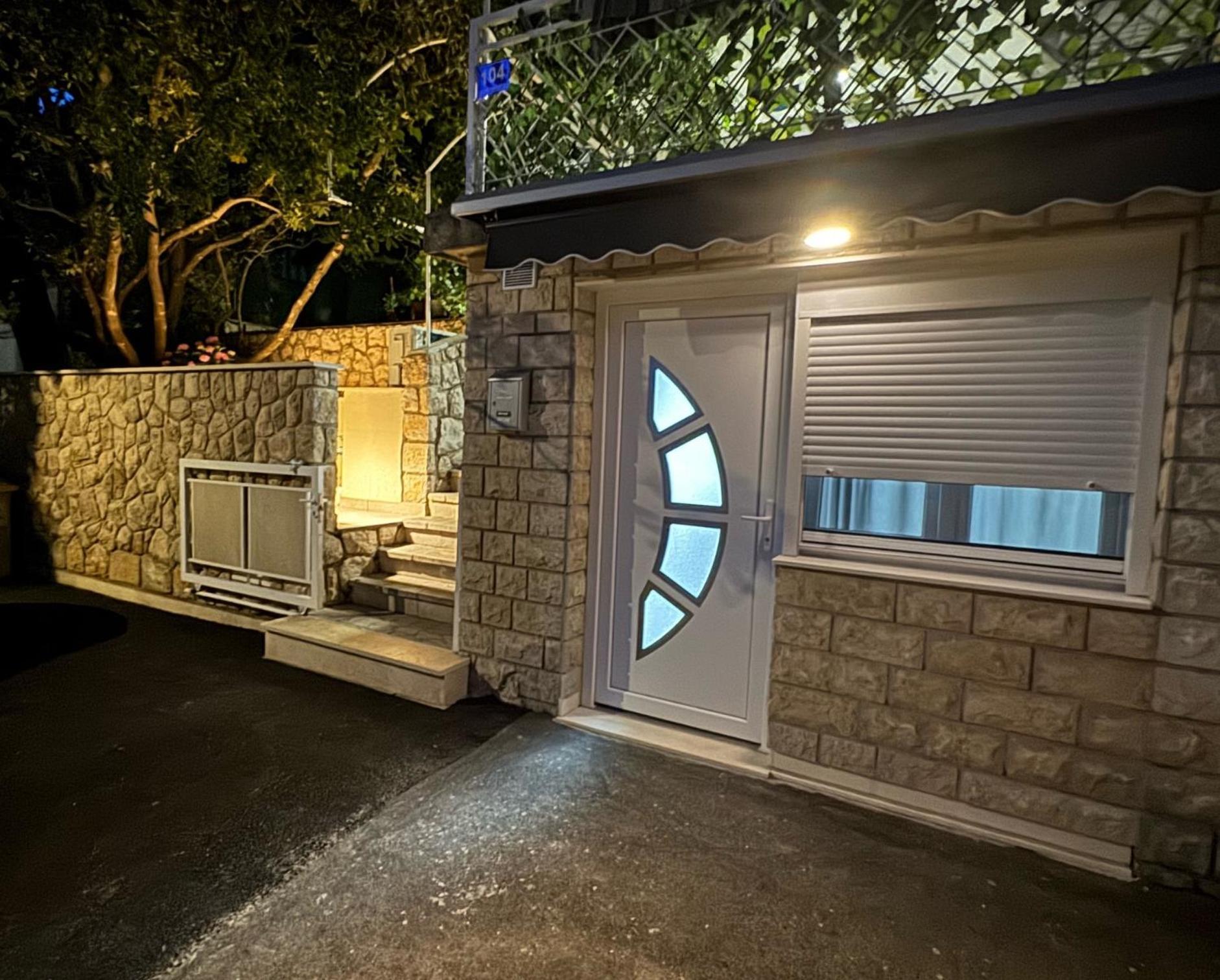 Lory Apartmani Dramalj Bagian luar foto